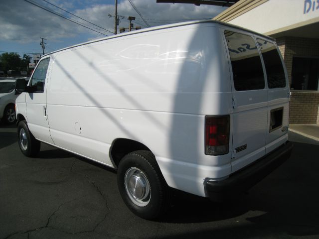 2004 Ford Econoline Awd-turbo