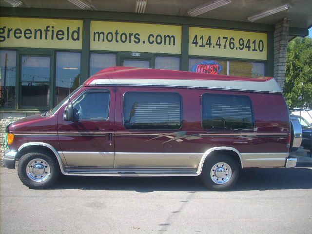 2004 Ford Econoline 4dr 4WD SLE Commercial