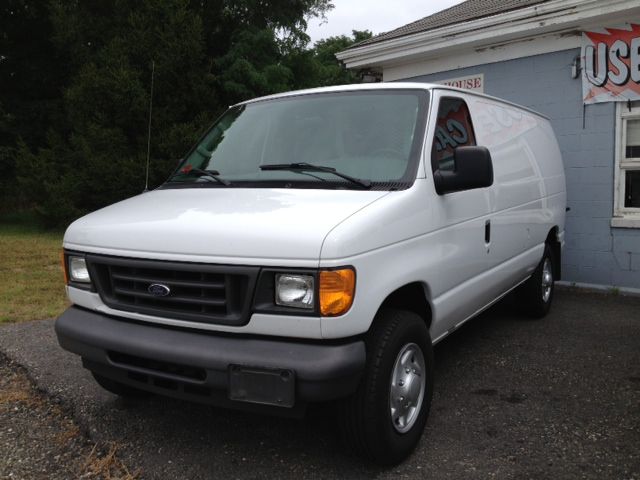 2004 Ford Econoline GT Deluxe Bullitt