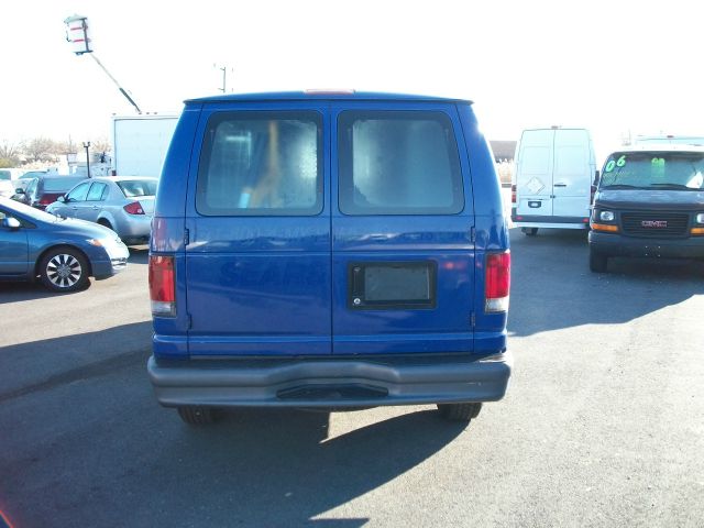 2004 Ford Econoline Awd-turbo