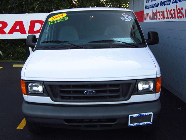2005 Ford Econoline Sport 1.8 Liter Superchgd