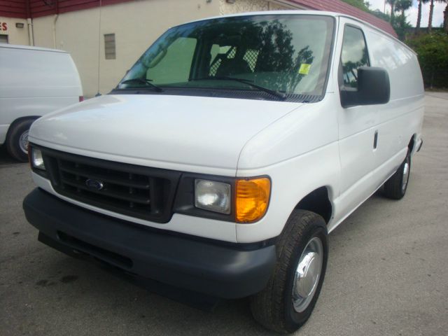 2005 Ford Econoline 2dr I4 Auto EX-L PZEV