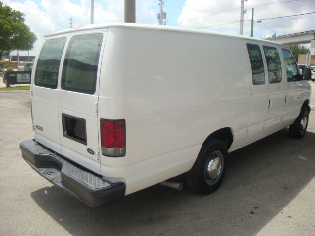 2005 Ford Econoline 2dr I4 Auto EX-L PZEV
