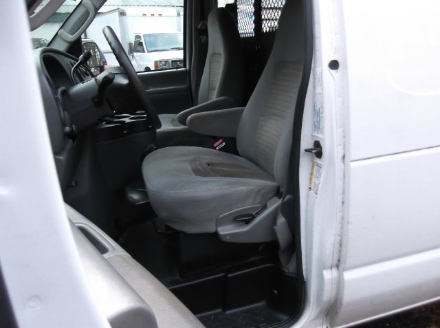 2005 Ford Econoline CREW XLT