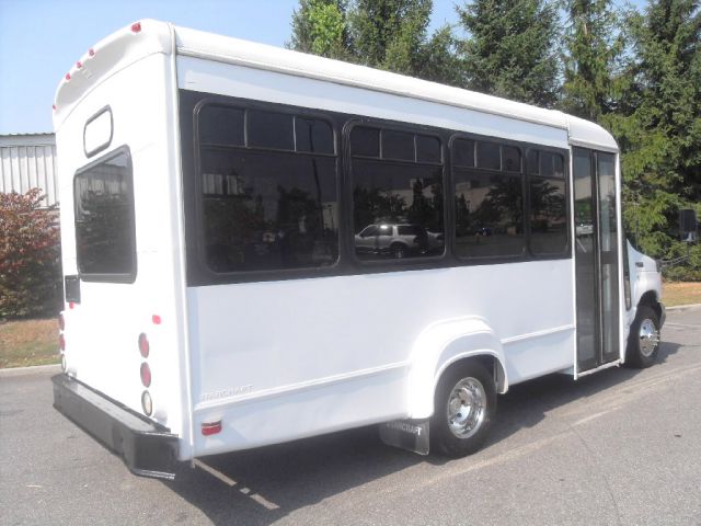 2005 Ford Econoline GT Deluxe Bullitt