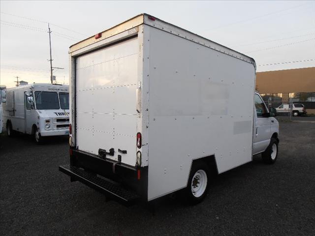 2005 Ford Econoline 1/SA