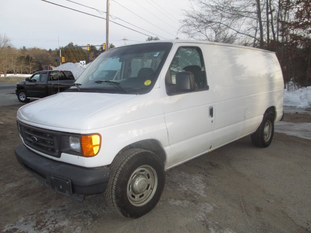 2005 Ford Econoline SE Truck