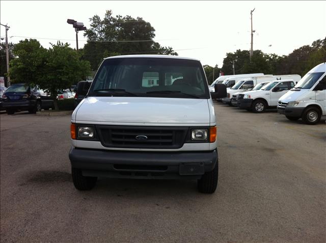 2005 Ford Econoline 2dr I4 Auto EX-L PZEV