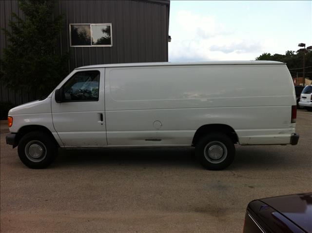 2005 Ford Econoline 2dr I4 Auto EX-L PZEV