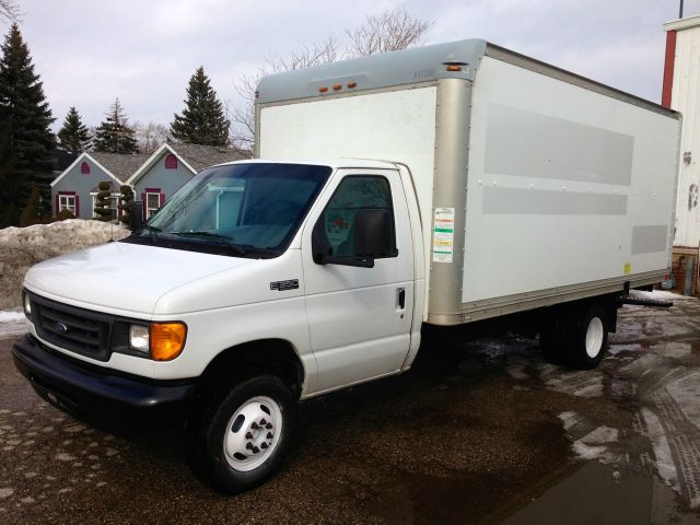 2005 Ford Econoline GT Deluxe Bullitt