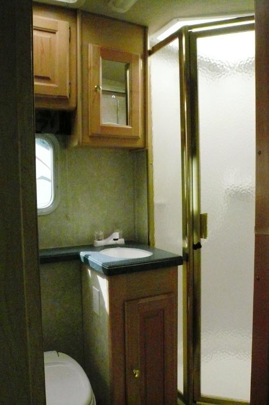 2005 Ford Econoline CREW XLT