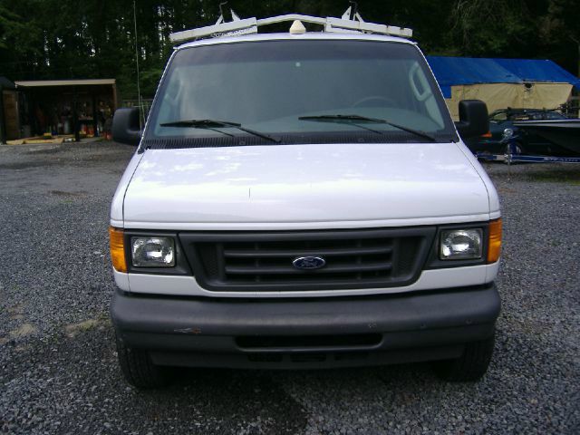 2005 Ford Econoline GT Deluxe Bullitt