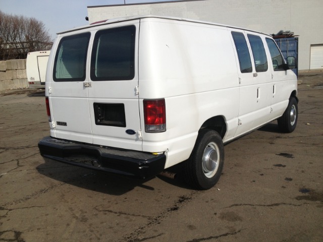 2005 Ford Econoline Awd-turbo