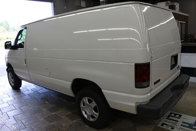 2006 Ford Econoline Awd-turbo
