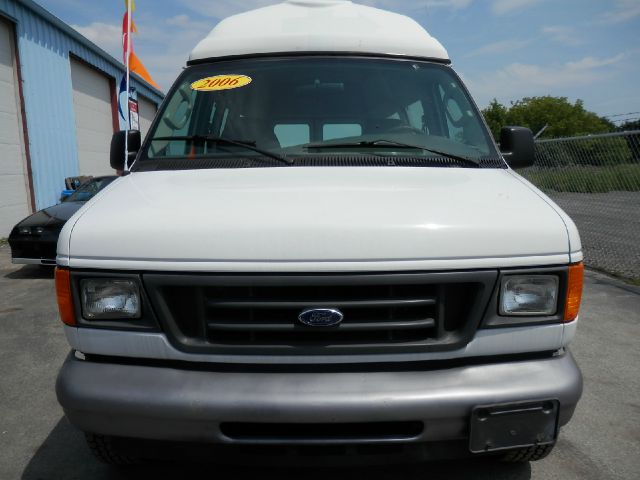 2006 Ford Econoline Awd-turbo