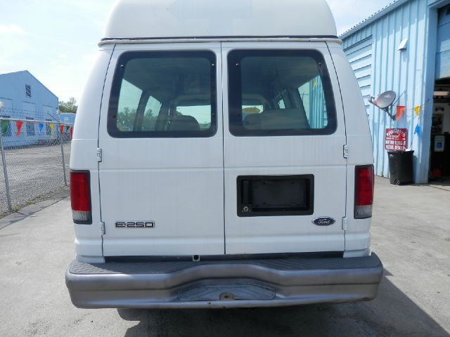 2006 Ford Econoline Awd-turbo