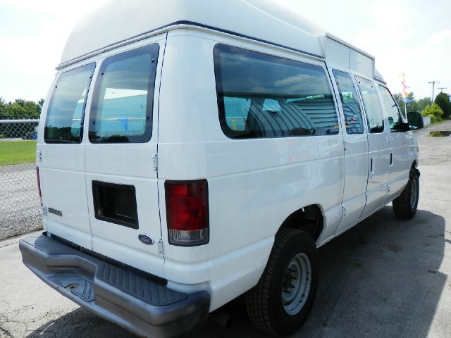 2006 Ford Econoline Awd-turbo