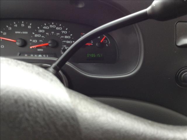 2006 Ford Econoline SE Truck