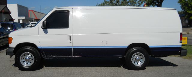 2006 Ford Econoline 2dr I4 Auto EX-L PZEV