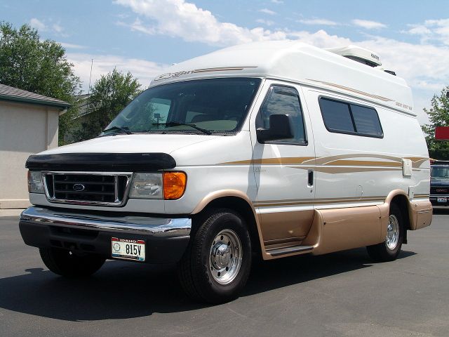 2006 Ford Econoline 2.5 S Model