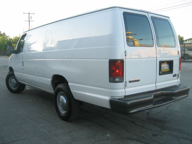 2006 Ford Econoline 2dr I4 Auto EX-L PZEV