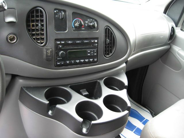 2006 Ford Econoline Awd-turbo