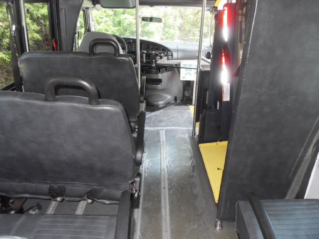 2006 Ford Econoline GT Deluxe Bullitt