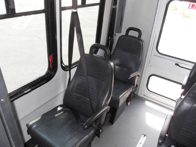 2006 Ford Econoline GT Deluxe Bullitt