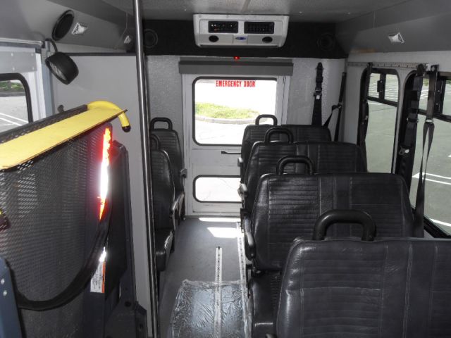 2006 Ford Econoline GT Deluxe Bullitt