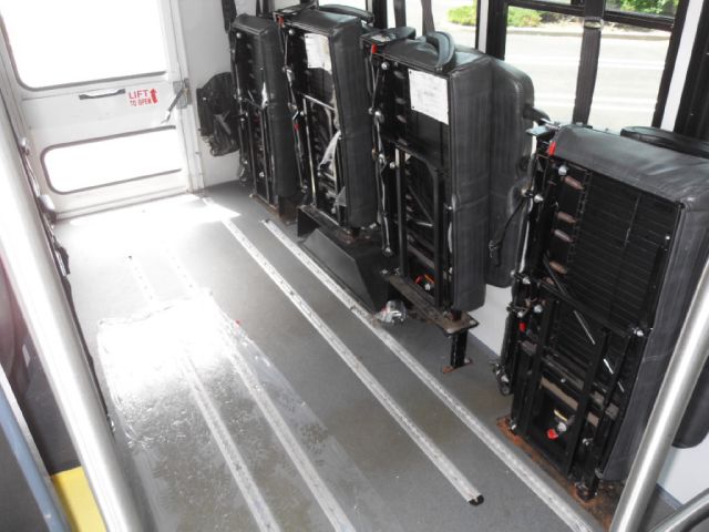 2006 Ford Econoline GT Deluxe Bullitt