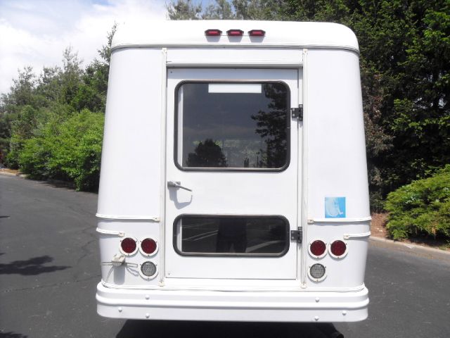 2006 Ford Econoline GT Deluxe Bullitt