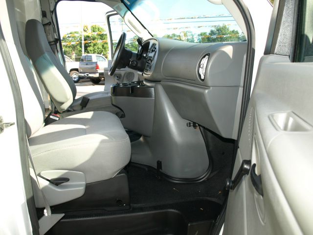 2006 Ford Econoline GT Deluxe Bullitt