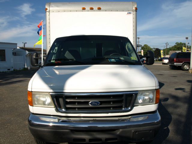 2006 Ford Econoline GT Deluxe Bullitt