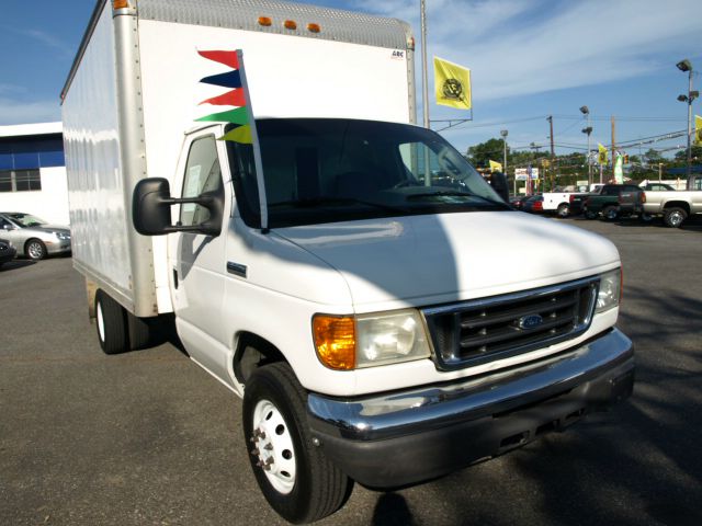 2006 Ford Econoline GT Deluxe Bullitt