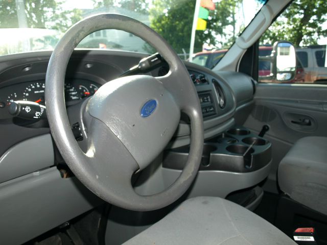 2006 Ford Econoline GT Deluxe Bullitt