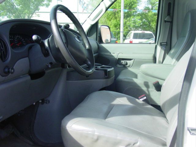 2007 Ford Econoline SE Truck
