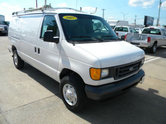 2007 Ford Econoline GT Deluxe Bullitt