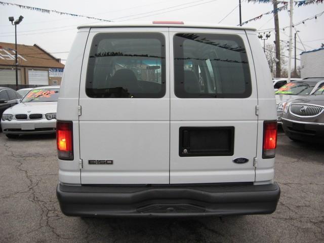 2007 Ford Econoline 5dr Wgn TS Sport Manual