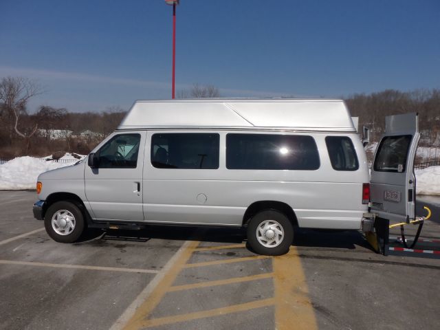 2007 Ford Econoline Awd-turbo