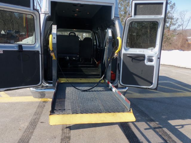 2007 Ford Econoline Awd-turbo