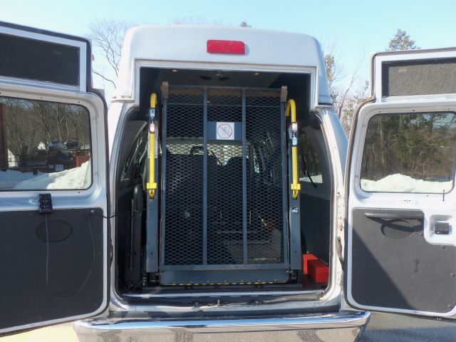2007 Ford Econoline Awd-turbo