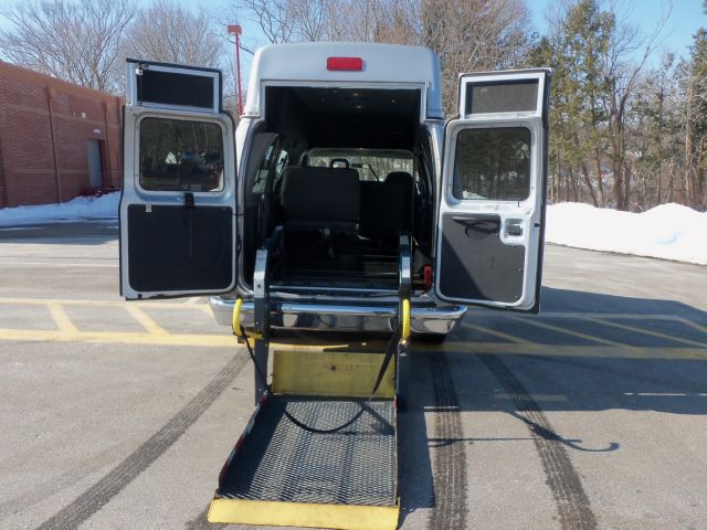 2007 Ford Econoline Awd-turbo