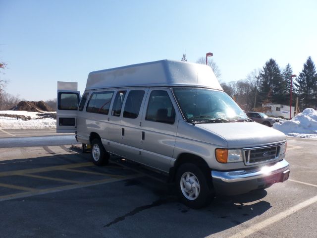 2007 Ford Econoline Awd-turbo