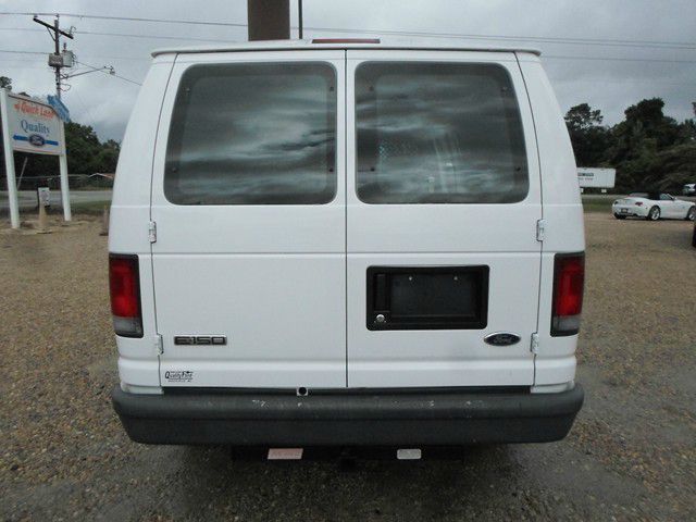 2007 Ford Econoline SE Truck