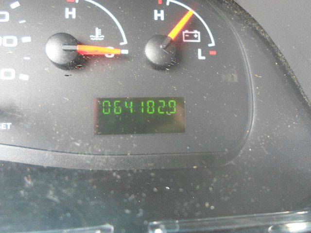 2007 Ford Econoline SE Truck