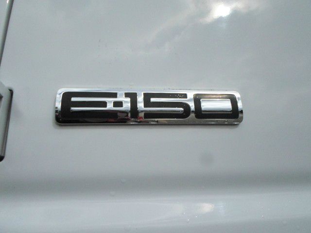 2007 Ford Econoline SE Truck