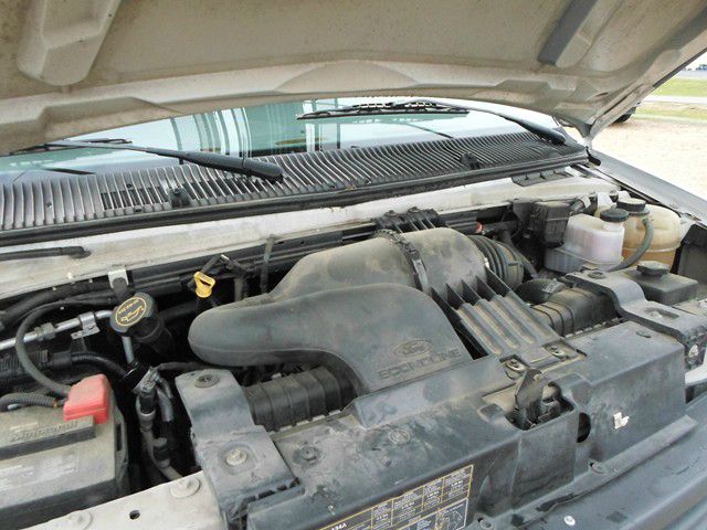 2007 Ford Econoline SE Truck