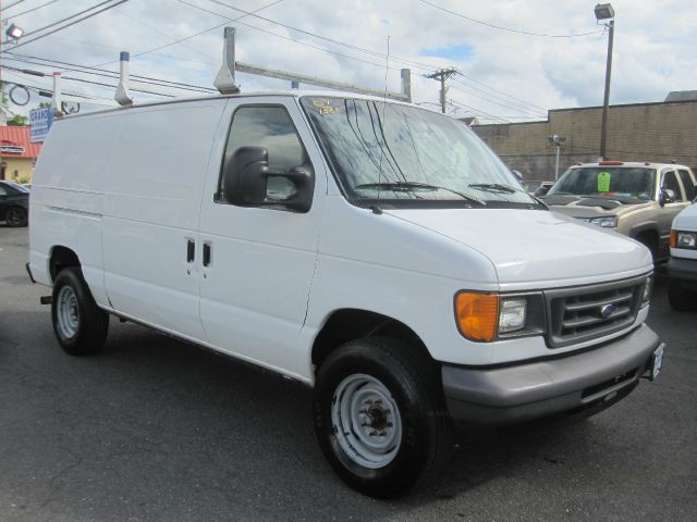 2007 Ford Econoline GT Deluxe Bullitt