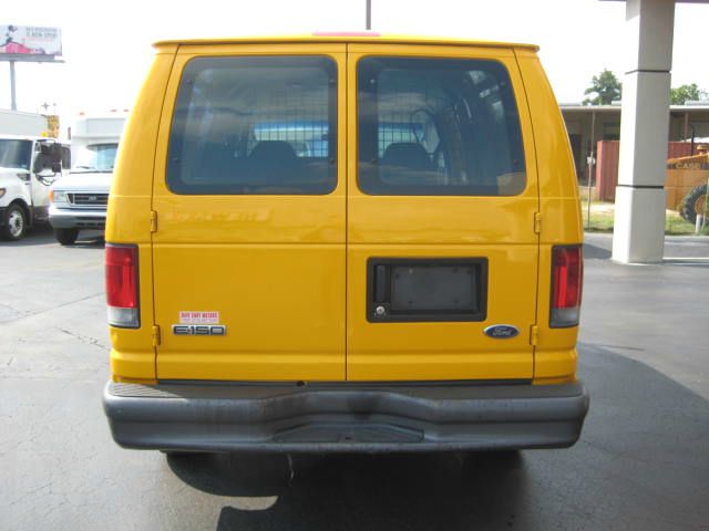2007 Ford Econoline SE Truck