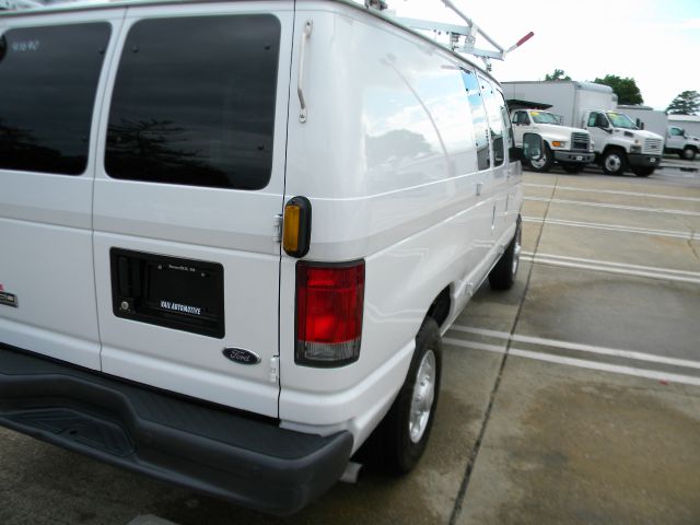 2007 Ford Econoline Awd-turbo